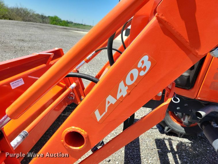 image for item EE0979 Kubota B3000 MFWD tractor