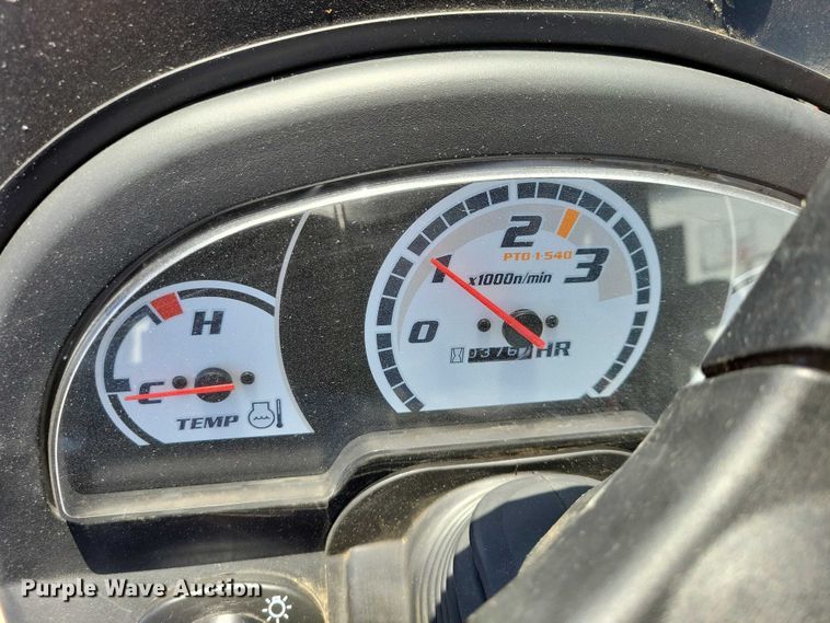 image for item EE0979 Kubota B3000 MFWD tractor