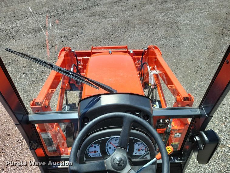 image for item EE0979 Kubota B3000 MFWD tractor