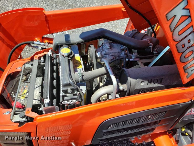 image for item EE0979 Kubota B3000 MFWD tractor