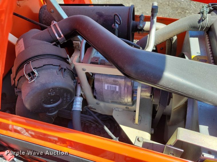 image for item EE0979 Kubota B3000 MFWD tractor