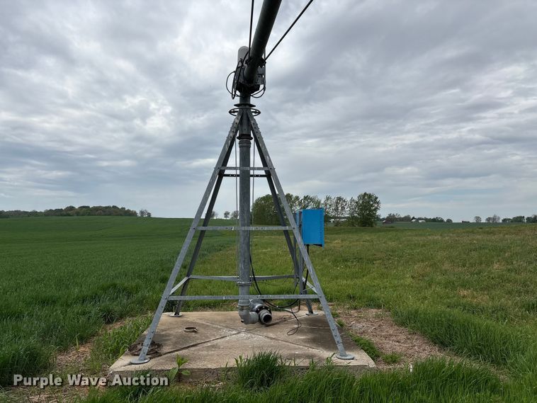 image for item EF1081 Valley 7000 center pivot