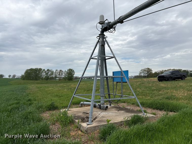 image for item EF1081 Valley 7000 center pivot
