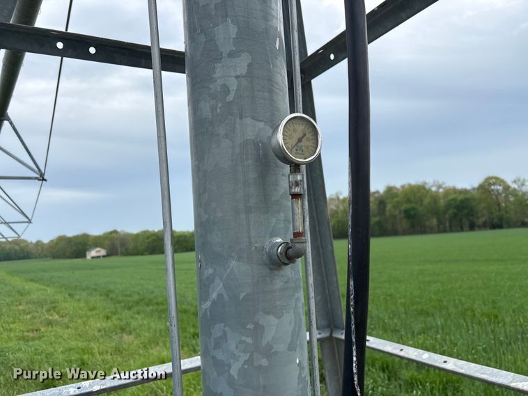 image for item EF1081 Valley 7000 center pivot