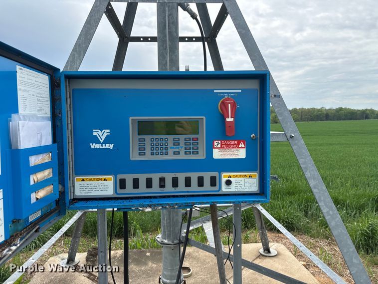 image for item EF1081 Valley 7000 center pivot