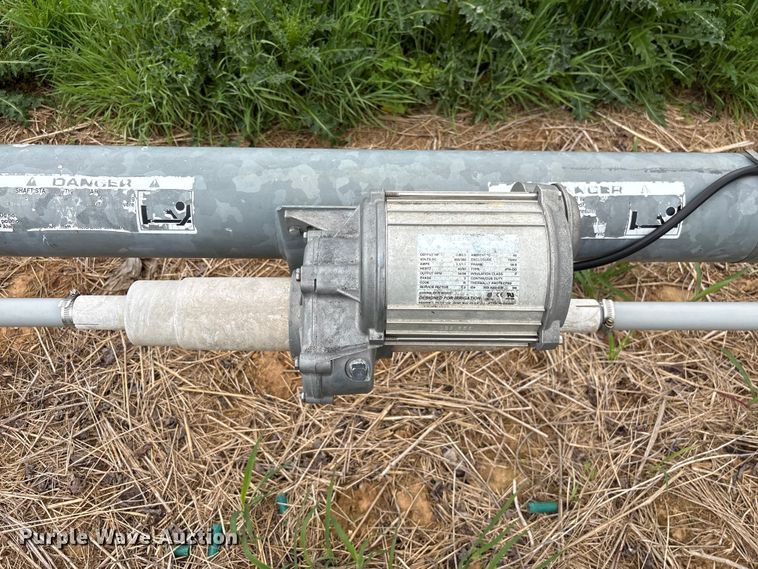 image for item EF1081 Valley 7000 center pivot