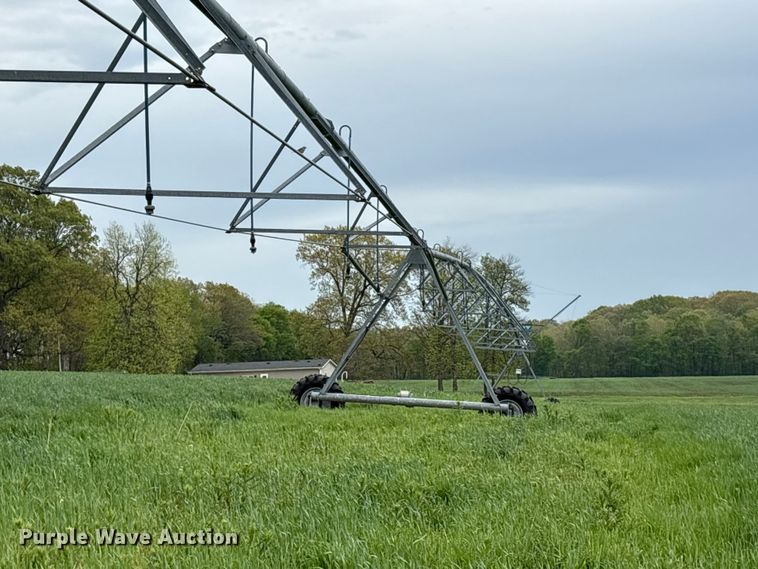 image for item EF1081 Valley 7000 center pivot