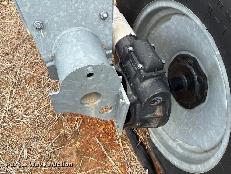 image for item EF1081 Valley 7000 center pivot