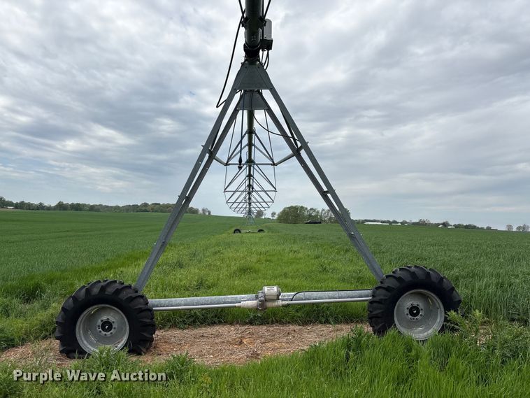 image for item EF1081 Valley 7000 center pivot
