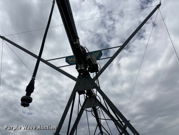 image for item EF1081 Valley 7000 center pivot
