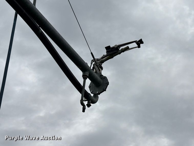 image for item EF1081 Valley 7000 center pivot