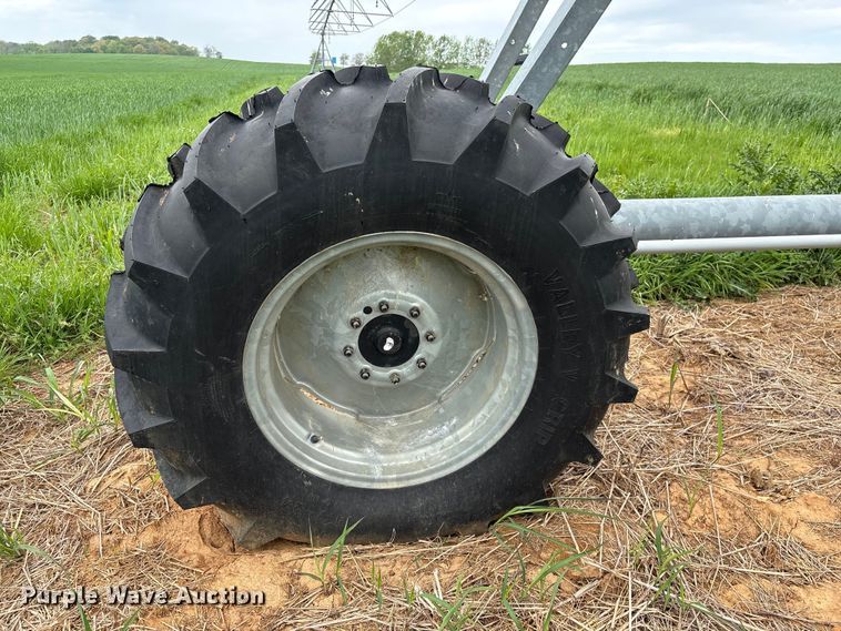 image for item EF1081 Valley 7000 center pivot