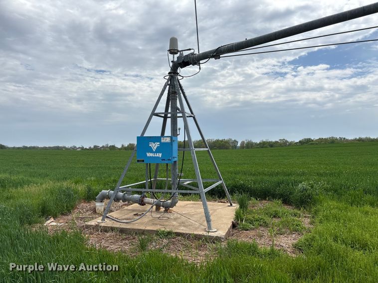 image for item EF1082 Valley 7000 center pivot