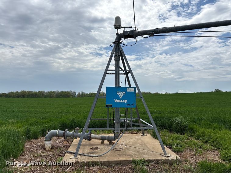 image for item EF1082 Valley 7000 center pivot