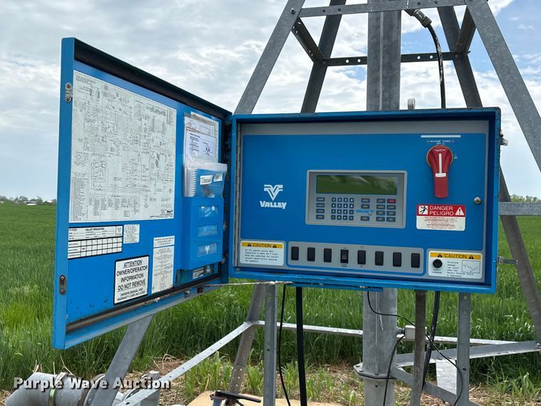 image for item EF1082 Valley 7000 center pivot