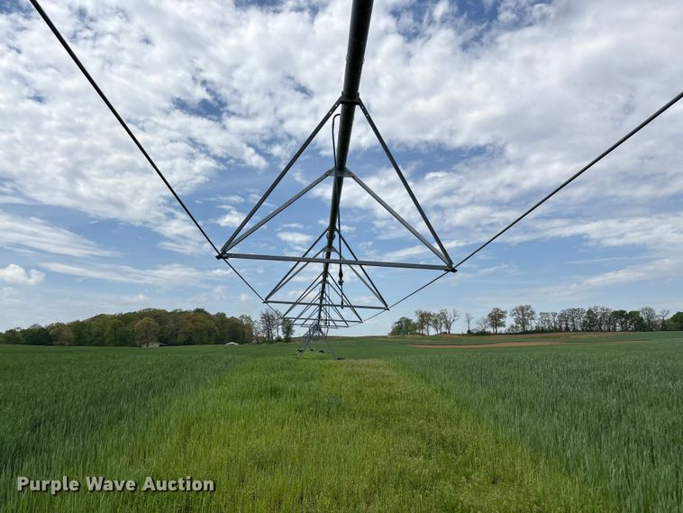 image for item EF1082 Valley 7000 center pivot