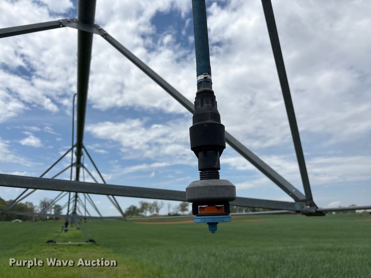 image for item EF1082 Valley 7000 center pivot