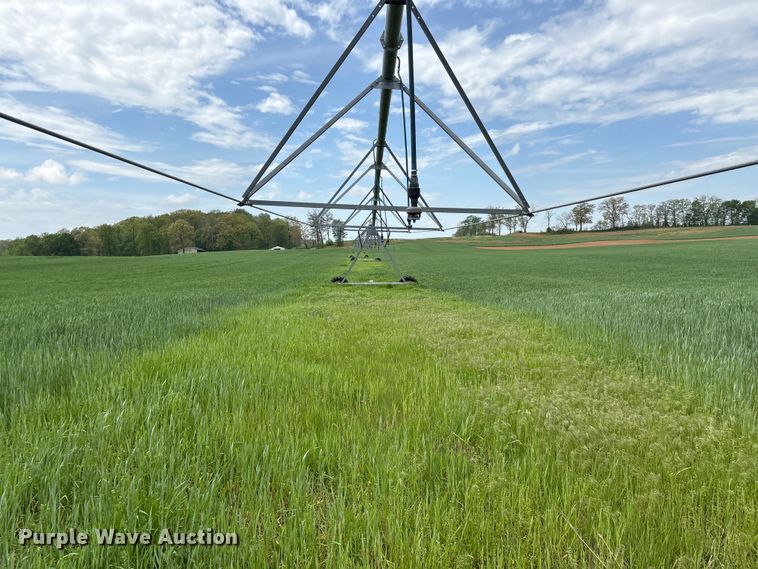 image for item EF1082 Valley 7000 center pivot