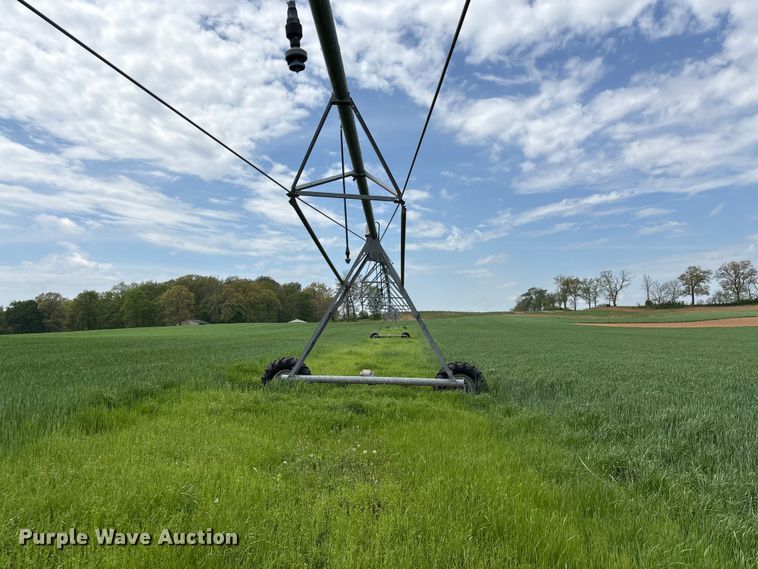 image for item EF1082 Valley 7000 center pivot