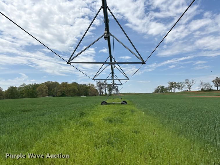 image for item EF1082 Valley 7000 center pivot