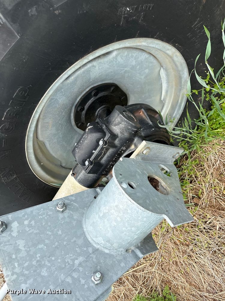 image for item EF1082 Valley 7000 center pivot