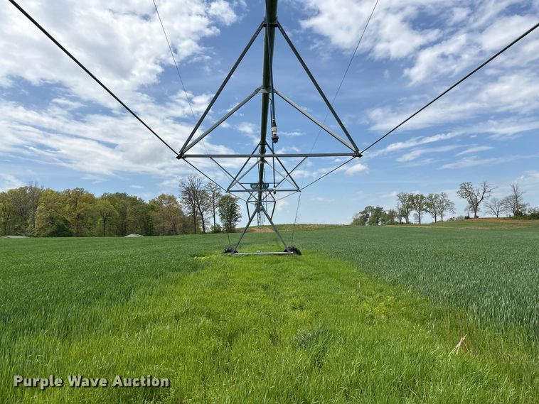 image for item EF1082 Valley 7000 center pivot