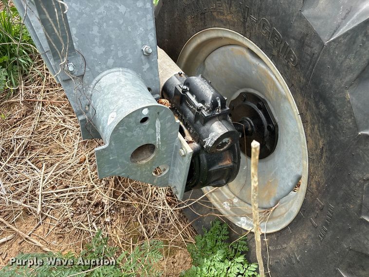 image for item EF1082 Valley 7000 center pivot