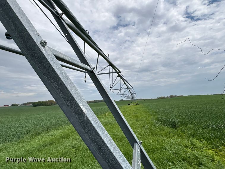 image for item EF1082 Valley 7000 center pivot