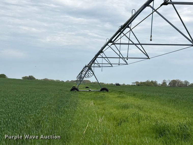 image for item EF1082 Valley 7000 center pivot