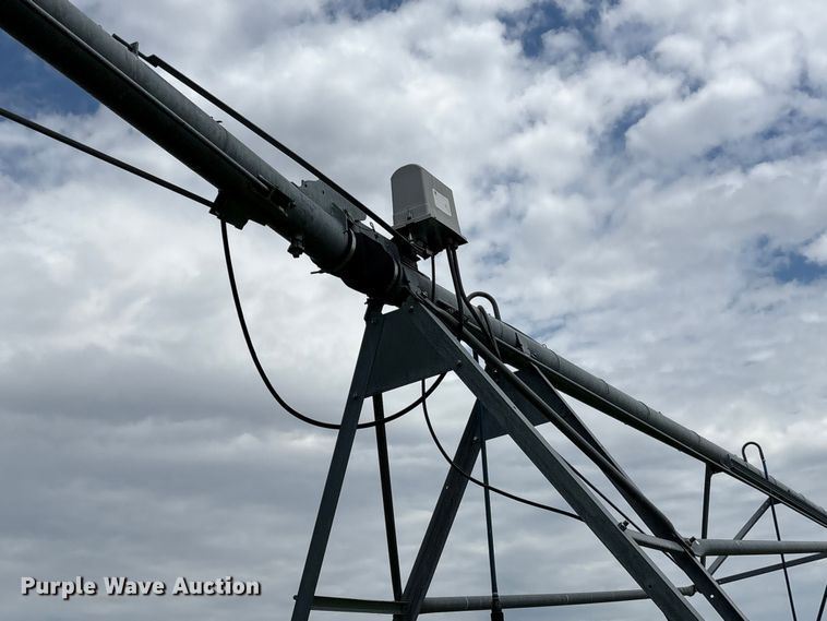 image for item EF1082 Valley 7000 center pivot