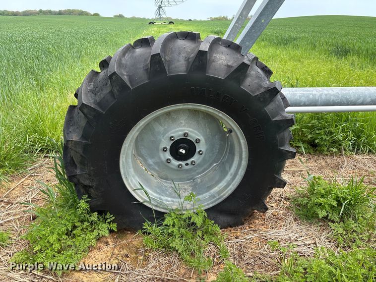 image for item EF1082 Valley 7000 center pivot