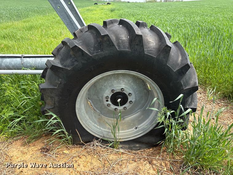 image for item EF1082 Valley 7000 center pivot