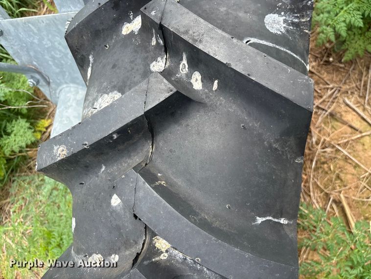 image for item EF1082 Valley 7000 center pivot