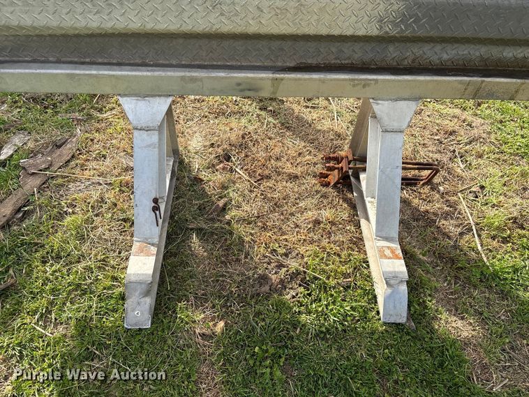 image for item EF1085 ProTech headache rack