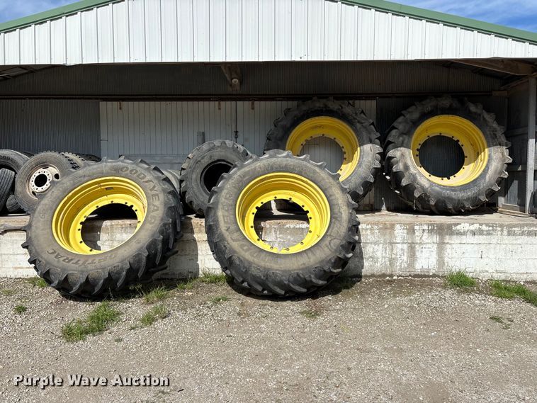 image for item EO4229 (4) tires and wheels