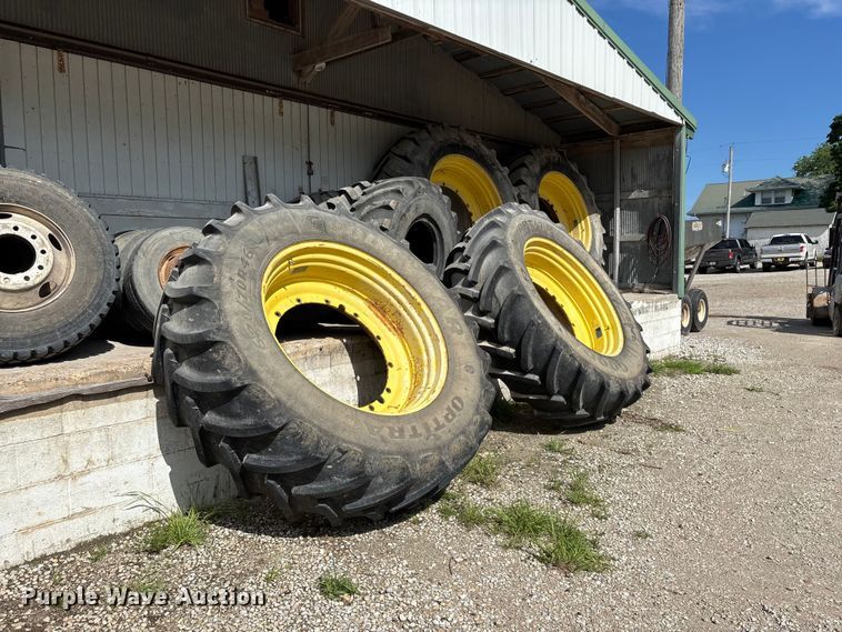 image for item EO4229 (4) tires and wheels