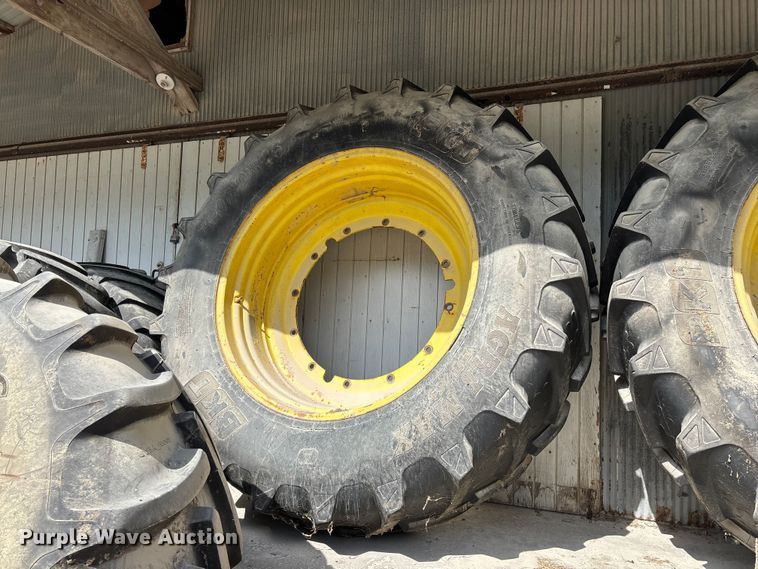 image for item EO4229 (4) tires and wheels