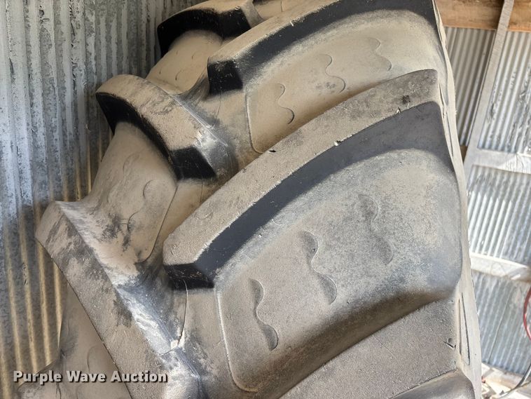 image for item EO4229 (4) tires and wheels