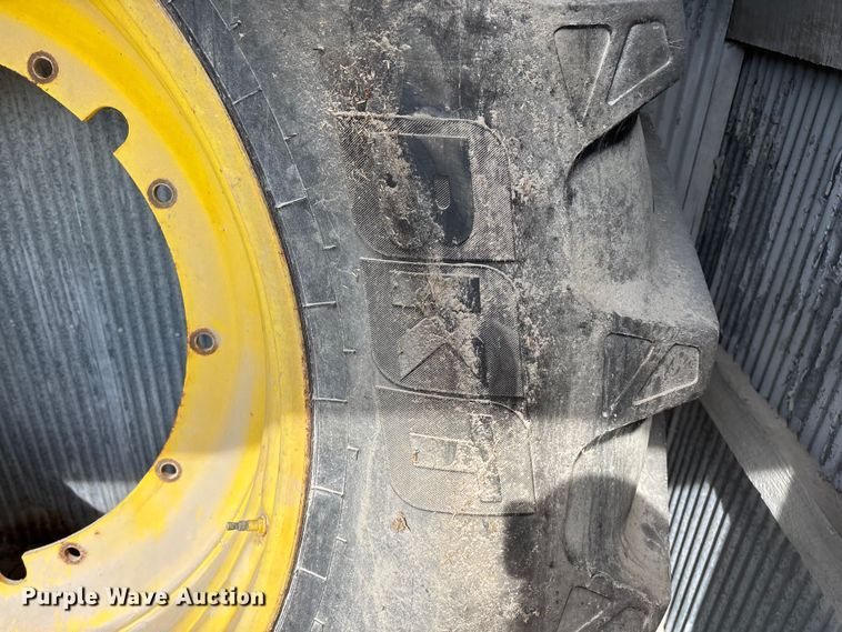image for item EO4229 (4) tires and wheels