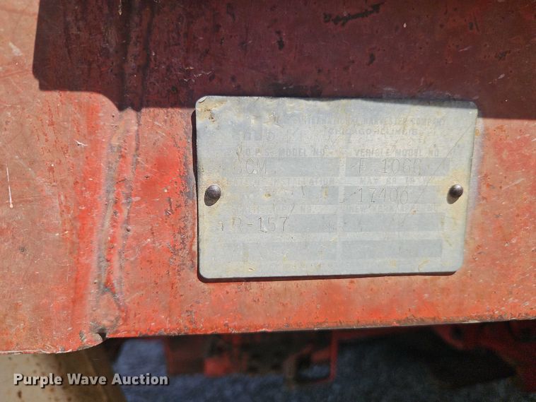 image for item EO7278 1974 International Harvester 1066 tractor