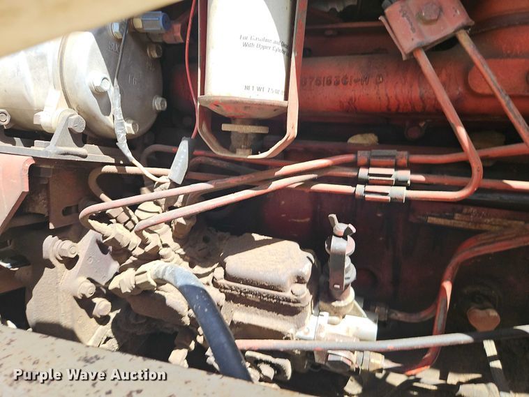 image for item EO7278 1974 International Harvester 1066 tractor
