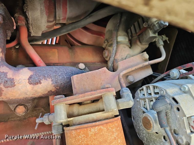 image for item EO7278 1974 International Harvester 1066 tractor