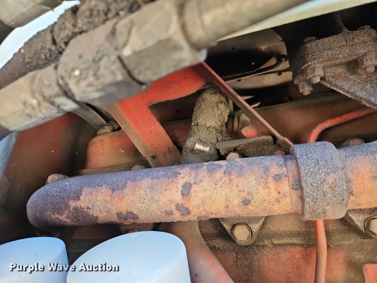 image for item EO7278 1974 International Harvester 1066 tractor