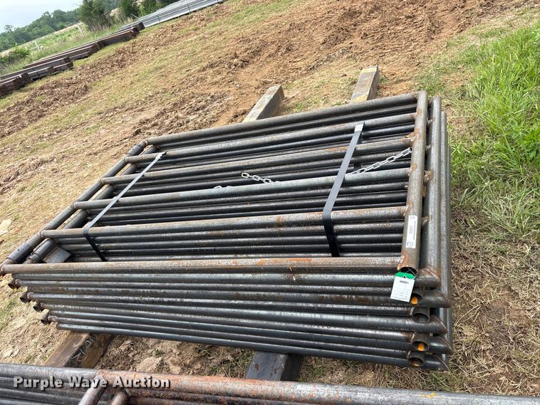 image for item ES8947 (10) 6 Bar livestock gates