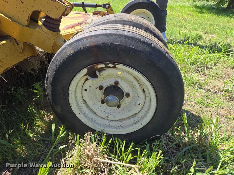image for item ET5049 Bush Whacker T180 batwing finish mower