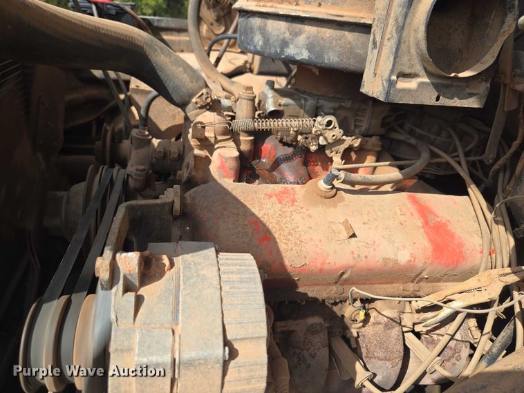 image for item ET5204 1972 Chevrolet C60 grain truck