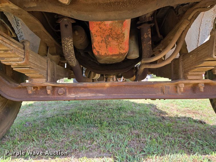 image for item ET5204 1972 Chevrolet C60 grain truck