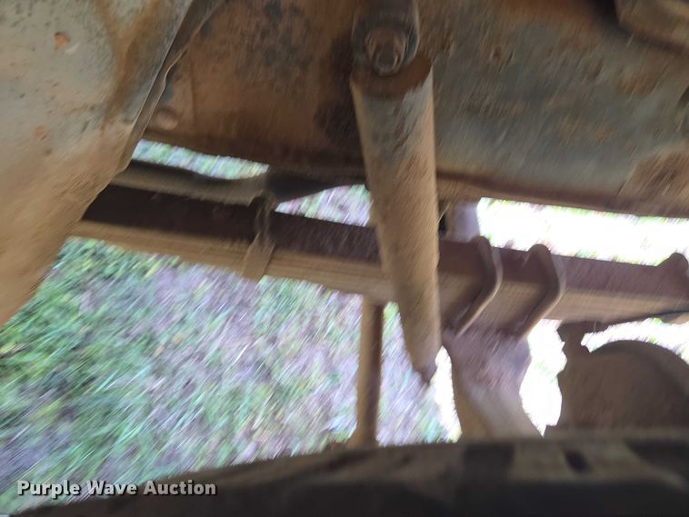 image for item ET5204 1972 Chevrolet C60 grain truck