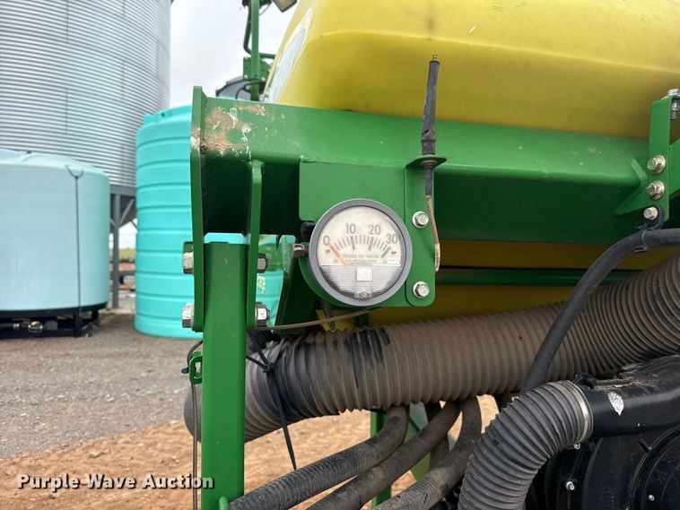 image for item ET6048 2018 John Deere 1725C Exact Emerge planter