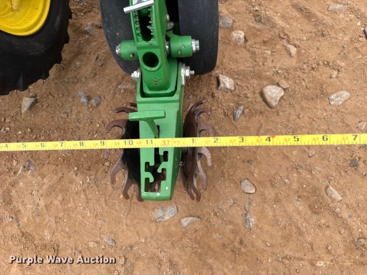 image for item ET6049 2018 John Deere 1725C Exact Emerge planter